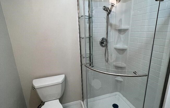 Studio, 1 bath, 600 sqft, $1,600, Unit Studio