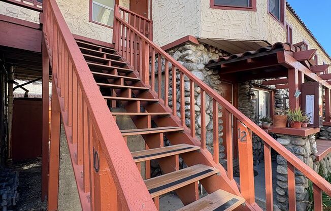 1 bed, 1 bath, 400 sqft, $1,595, Unit 12