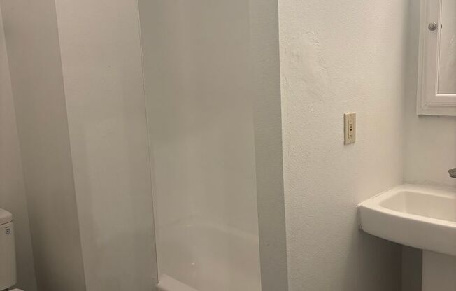 1 bed, 1 bath, 460 sqft, $1,625, Unit Unit 310