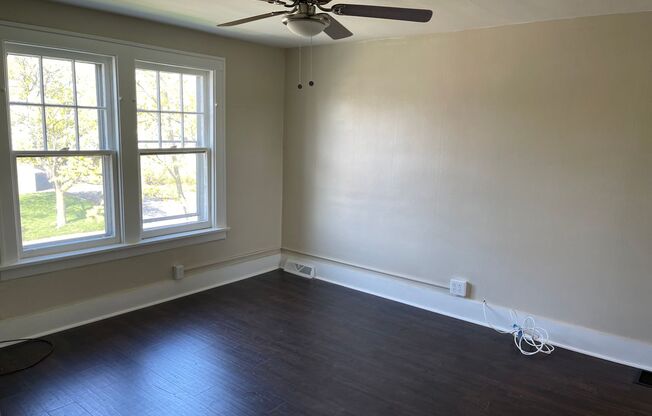 2 beds, 1 bath, $1,000