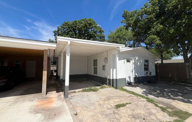 415 "B" Elmwood Dr., San Antonio, TX. 78212