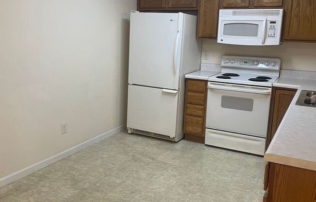 2 beds, 2 baths, $1,500