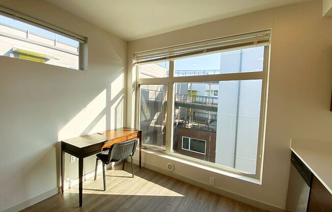 Studio, 1 bath, 261 sqft, $998, Unit 309