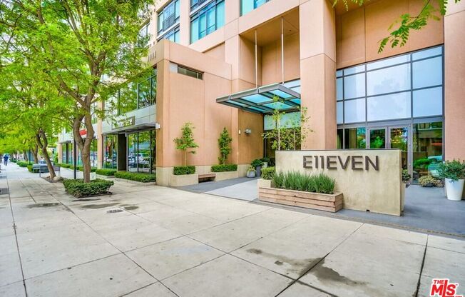 1 bed, 1 bath, 950 sqft, $3,150, Unit 1111