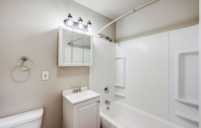 1 bed, 1 bath, 552 sqft, $1,695, Unit 306