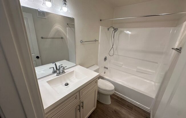 1 bed, 1 bath, 825 sqft, $2,495, Unit 115