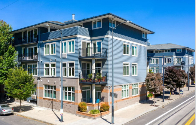 1 bed, 1 bath, 648 sqft, $1,499, Unit 324