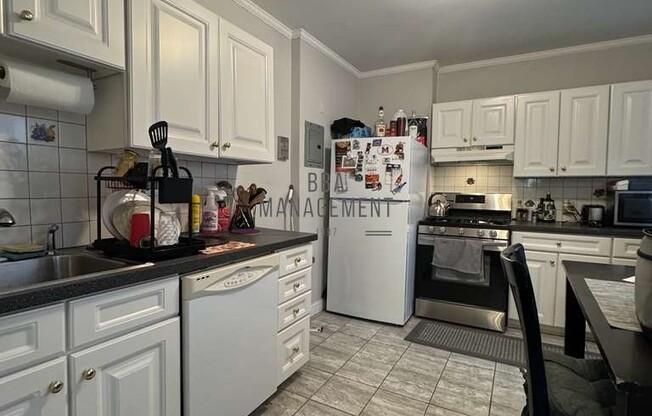 96 STRATHMORE RD
