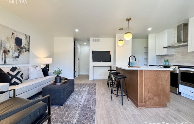 4202 SW TRFY