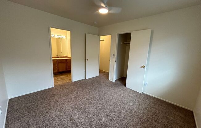 2 beds, 2 baths, 994 sqft, $1,725, Unit #2