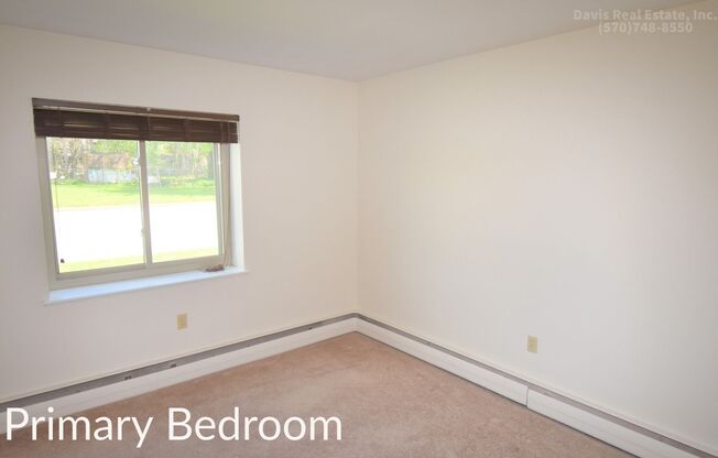 2 beds, 1 bath, 555 sqft, $950, Unit 10