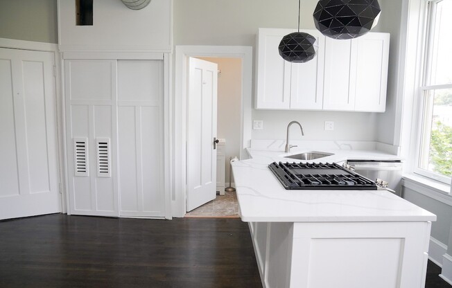 3559 Ashland