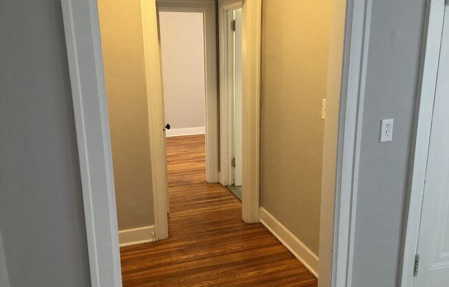 1 bed, 1 bath, 526 sqft, $1,225, Unit 7J