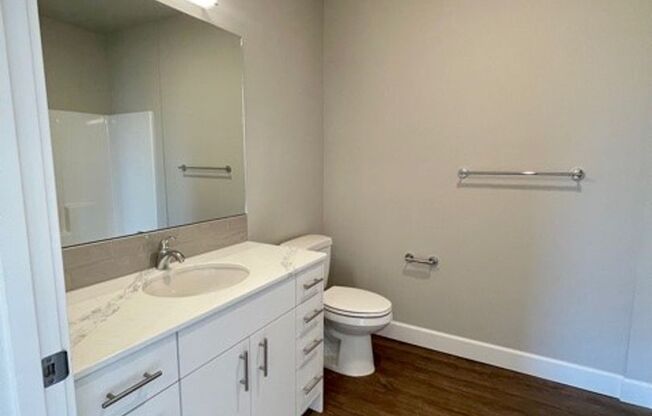 1 bed, 1 bath, 453 sqft, $1,895, Unit 418-301