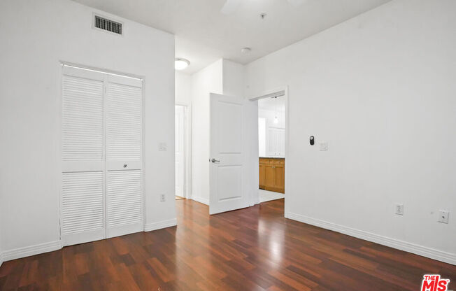 2 beds, 2 baths, 1,042 sqft, $3,100, Unit 115