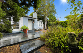 Charming Midtown Ventura Home