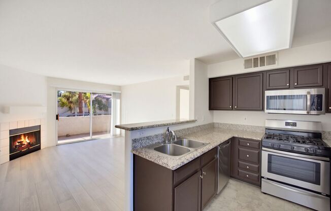 1 bed, 1 bath, $1,200, Unit # 204