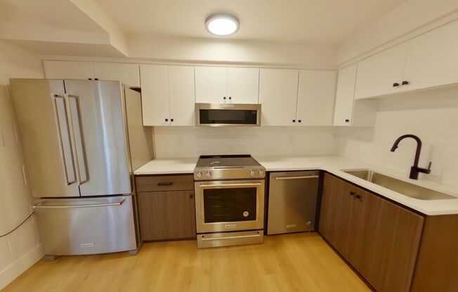 1 bed, 1 bath, $1,395, Unit A