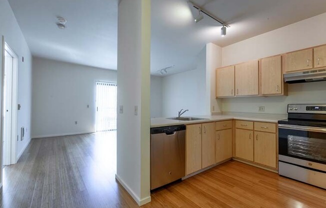 1 bed, 1 bath, 638 sqft, $1,775, Unit 202