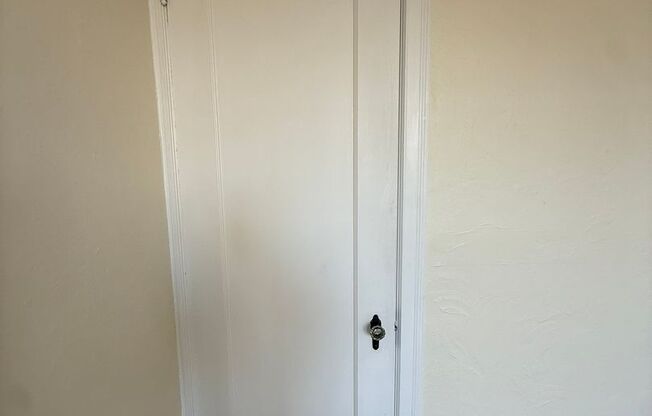 2 beds, 2 baths, 1,303 sqft, $2,200, Unit New King Edward  401