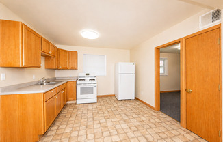 151 W ADAMS ST