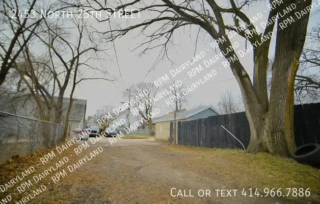 2453 N 25 ST