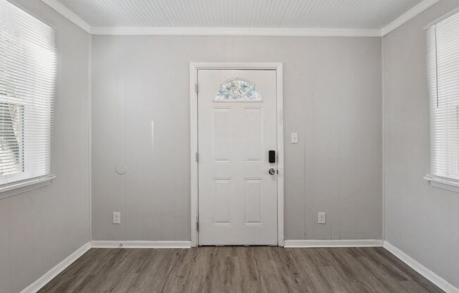 Large 3BR/2BA Near Downtown House For Rent