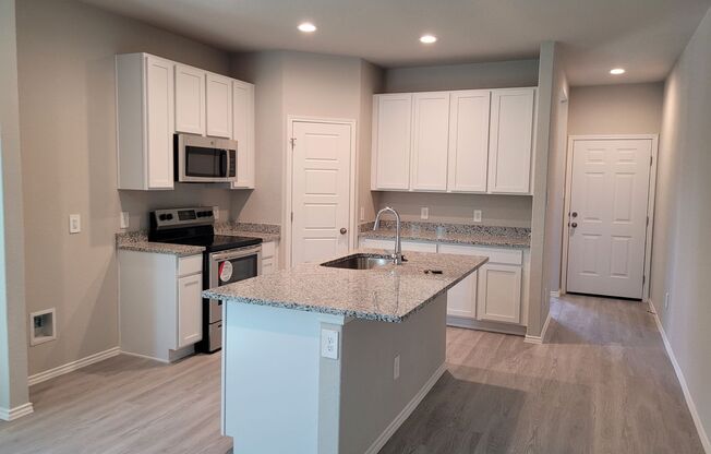 3BD 2BA with separate Office Space