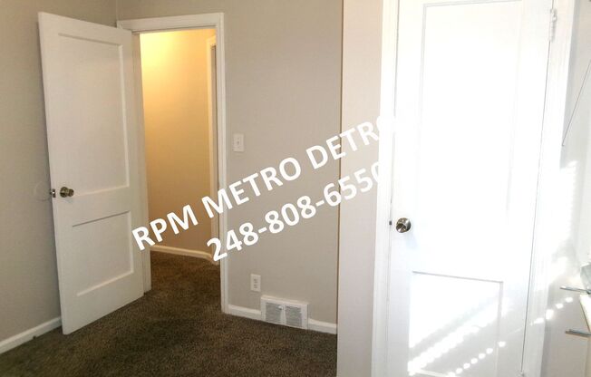 3 beds, 1 bath, $1,250