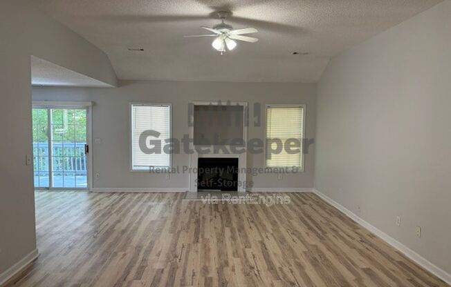 3161 GLN HOLW DR