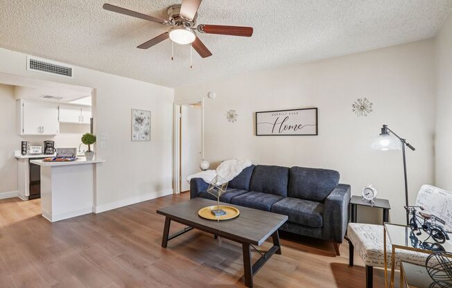 2 beds, 2 baths, 808 sqft, $1,294, Unit 1116