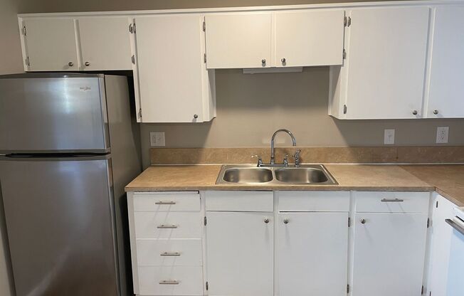Pioneer Plaza Apartments