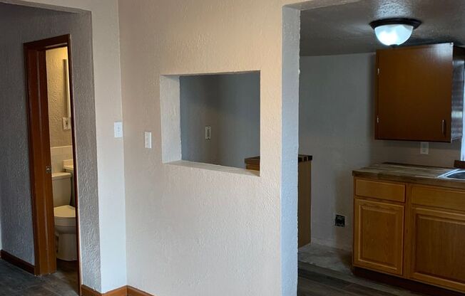 2 beds, 1 bath, $950