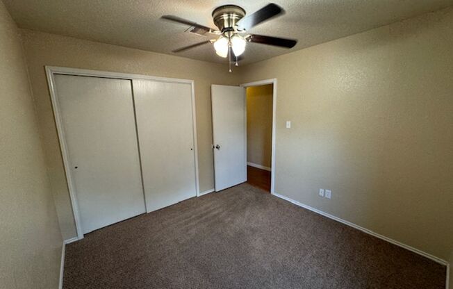 3 beds, 2 baths, $1,550