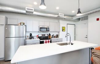 2 beds, 2 baths, 792 sqft, $1,350, Unit #303