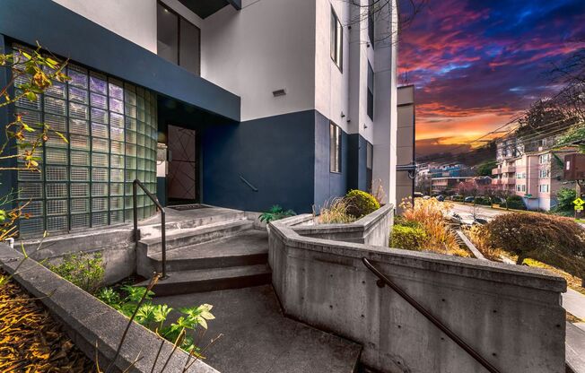 1 bed, 1 bath, $2,195, Unit 101