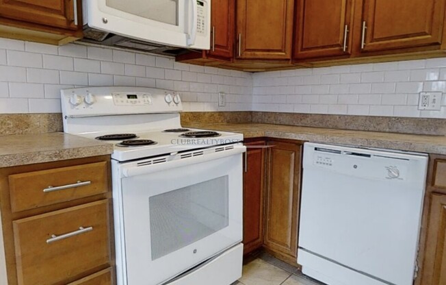 1135 COMMONWEALTH AVE