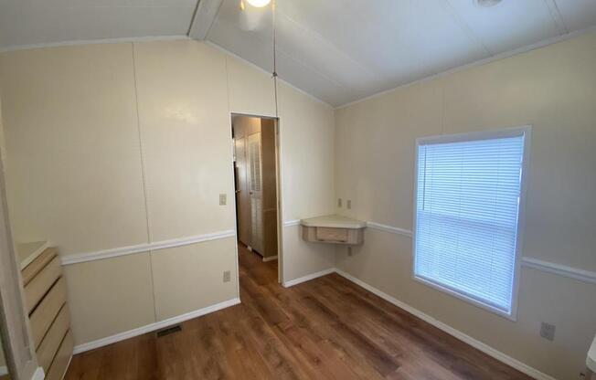 1 bed, 1 bath, 403 sqft, $1,300, Unit LOT 2619