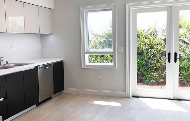 60 S Vinedo Ave Apt 304