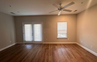 1 bed, 1 bath, 800 sqft, $1,350