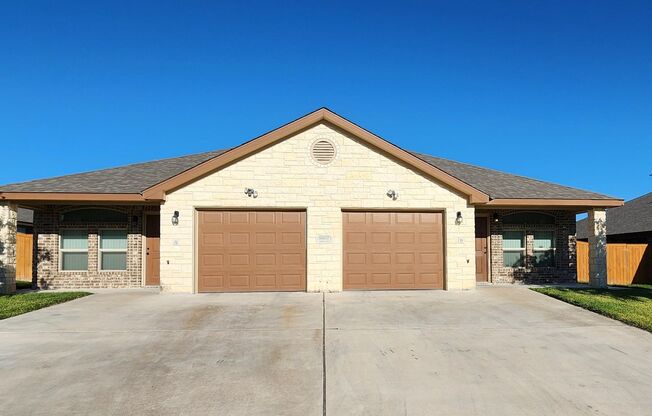 Gorgeous 3 bed/2 bath in Trimmier Estates Killeen, TX Viewable 9/12