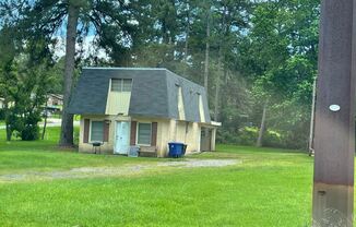 6101 Yarbrough