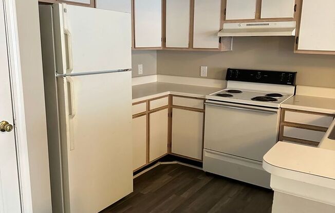 3 beds, 2 baths, 1,151 sqft, $1,050, Unit 104