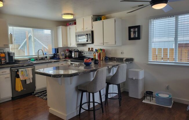 3 Bedroom 1.5 Bath located in West Bremerton!