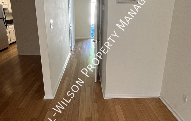 6680 ENGLISH IVY LN