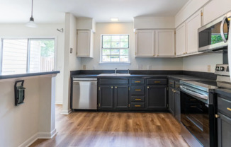 Extremely Spacious Townhome by South Park