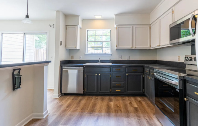 Extremely Spacious Townhome by South Park