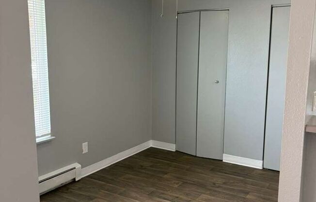 2 beds, 1 bath, 867 sqft, $1,250, Unit 601 F205