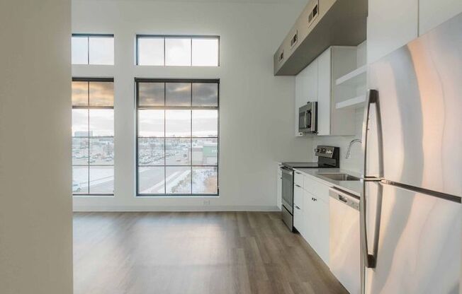 1 bed, 1 bath, 725 sqft, $1,450, Unit 411