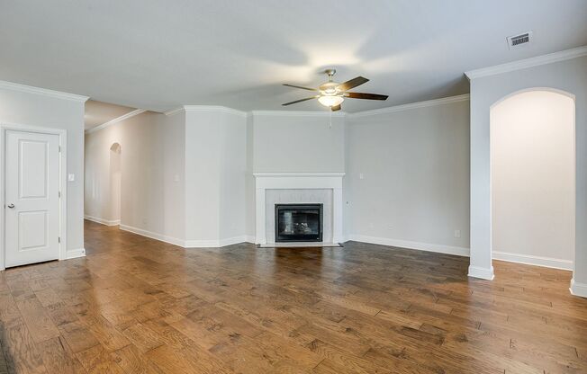 Amazing Student Housing- 4 Bed, 2 Bath Home Near TCU-  76109